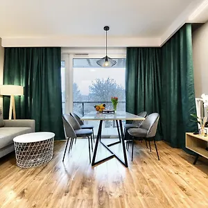 apartament-bnicza.poznan-hotels.com/