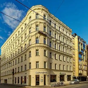 Otel H+, Viyana